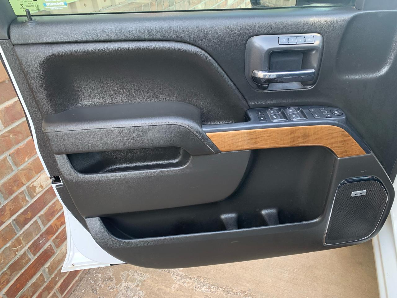 Chevrolet Silverado 1500 4WD Crew Cab 143.5" LTZ w/1LZ 2018