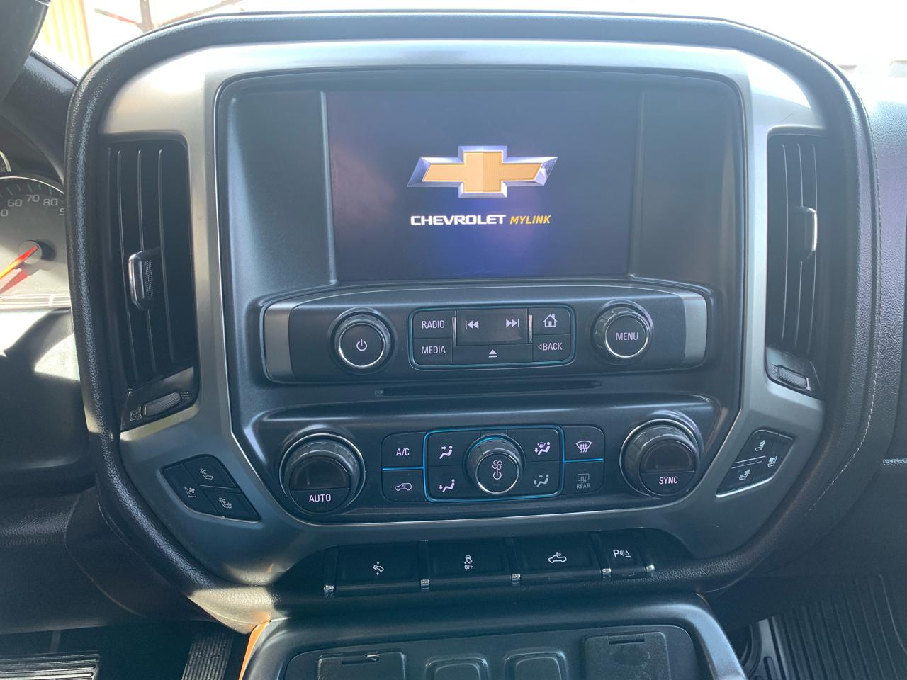 Chevrolet Silverado 1500 4WD Crew Cab 143.5" LTZ w/1LZ 2018