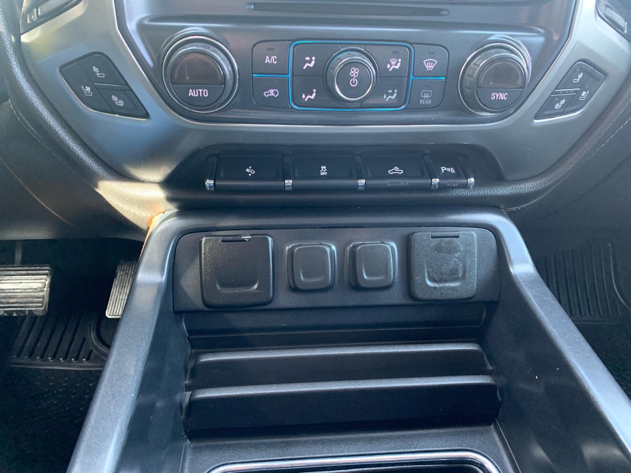 Chevrolet Silverado 1500 4WD Crew Cab 143.5" LTZ w/1LZ 2018