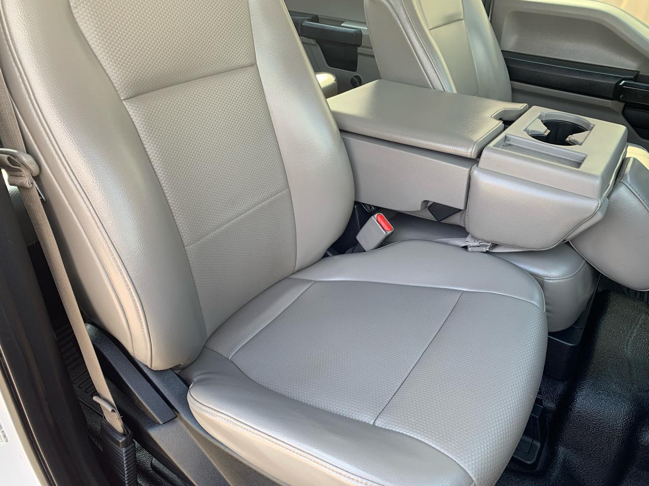 Ford Super Duty F-350 DRW 2WD Crew Cab 172" XL 2017