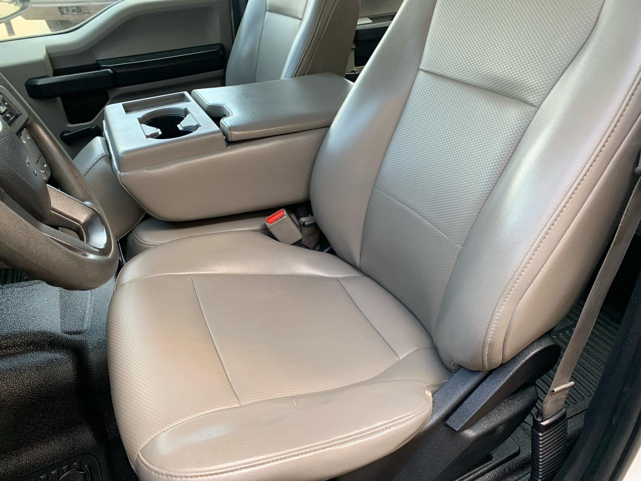 Ford Super Duty F-350 DRW 2WD Crew Cab 172" XL 2017