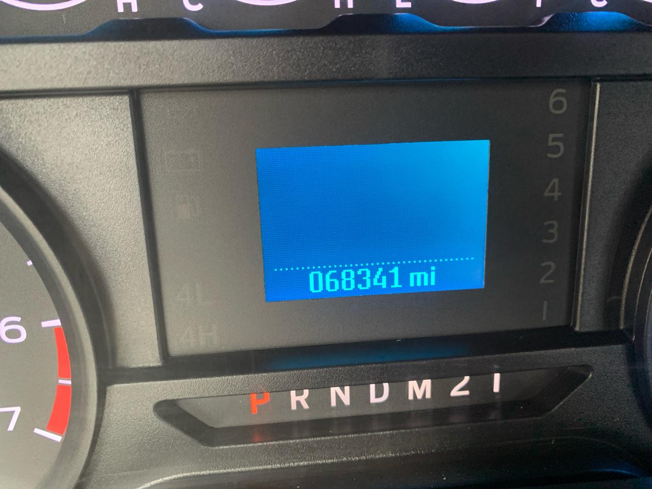 Ford Super Duty F-350 DRW 2WD Crew Cab 172" XL 2017