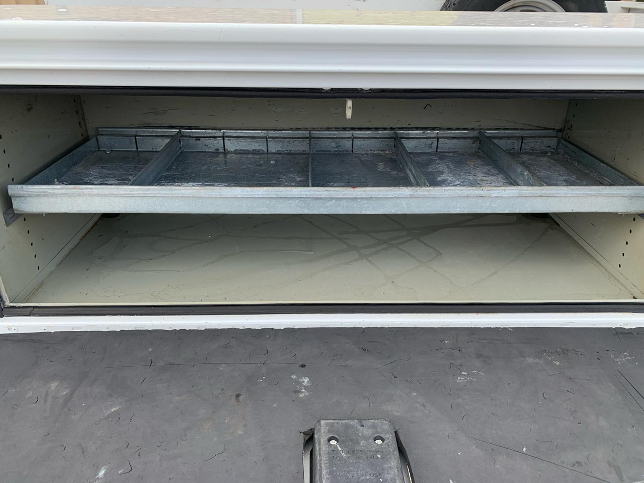 Ford Super Duty F-350 DRW 2WD Crew Cab 172" XL 2017