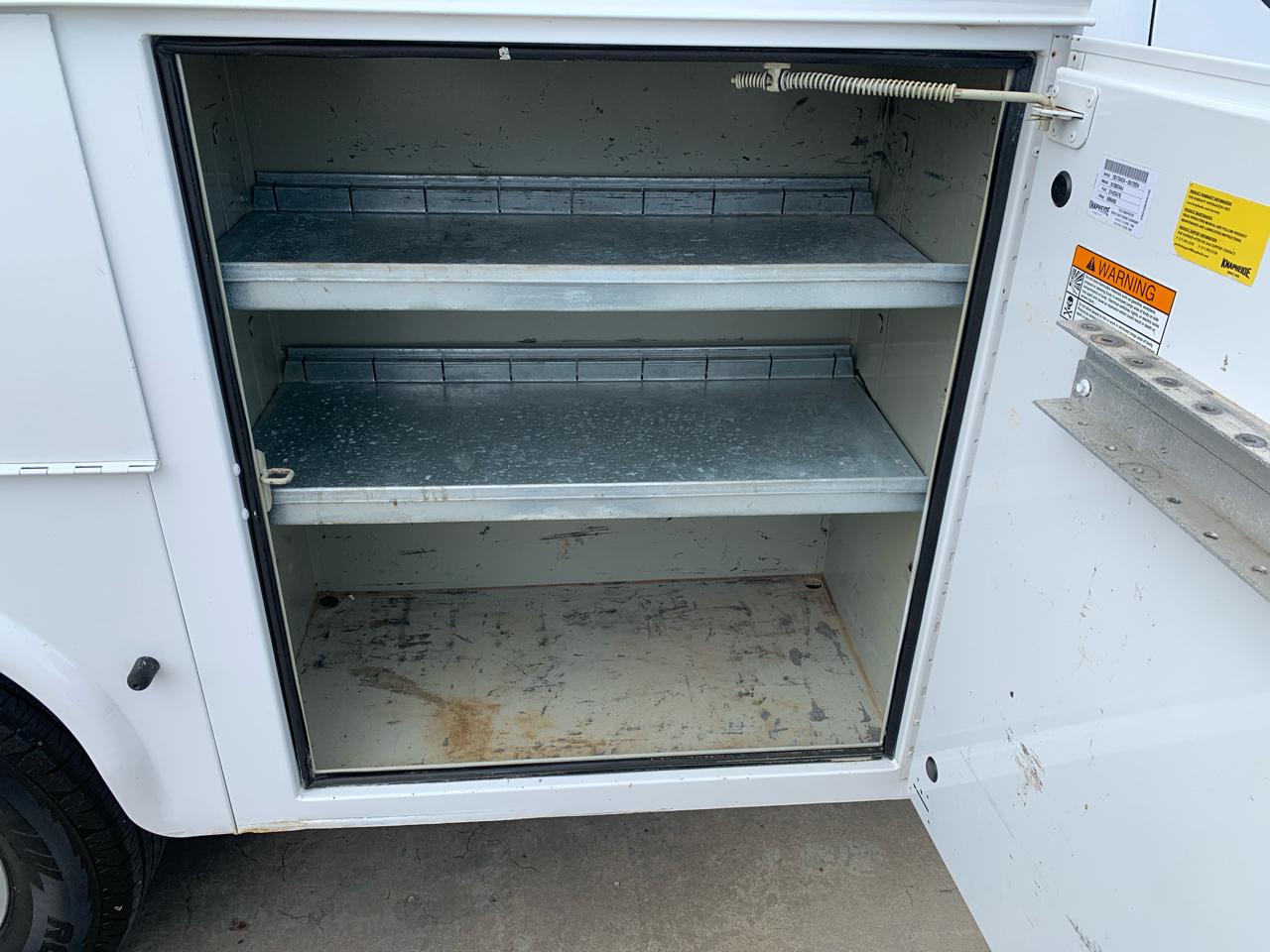 Ford Super Duty F-350 DRW 2WD Crew Cab 172" XL 2017