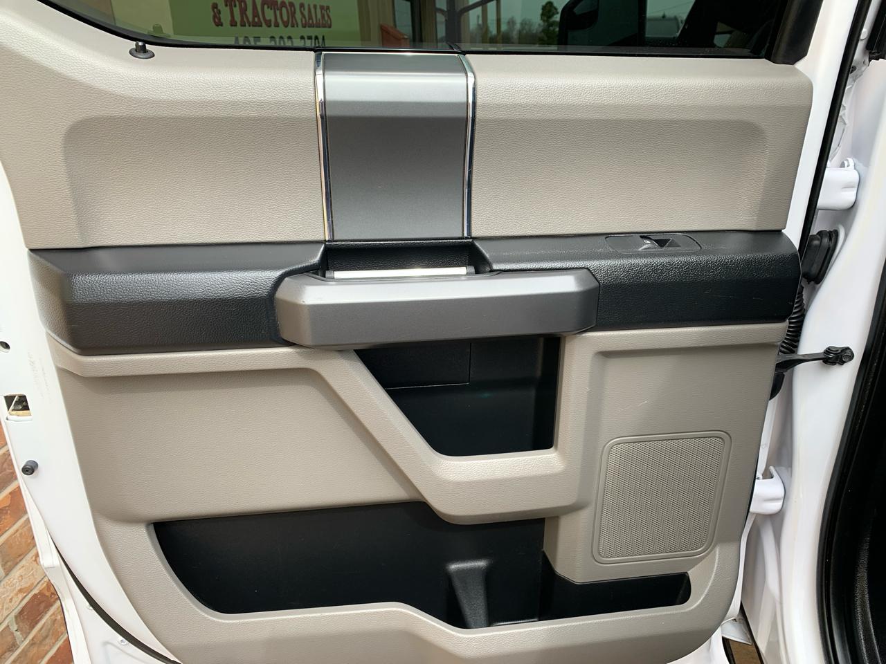 Ford F-150 2WD SuperCrew 139" XLT 2015