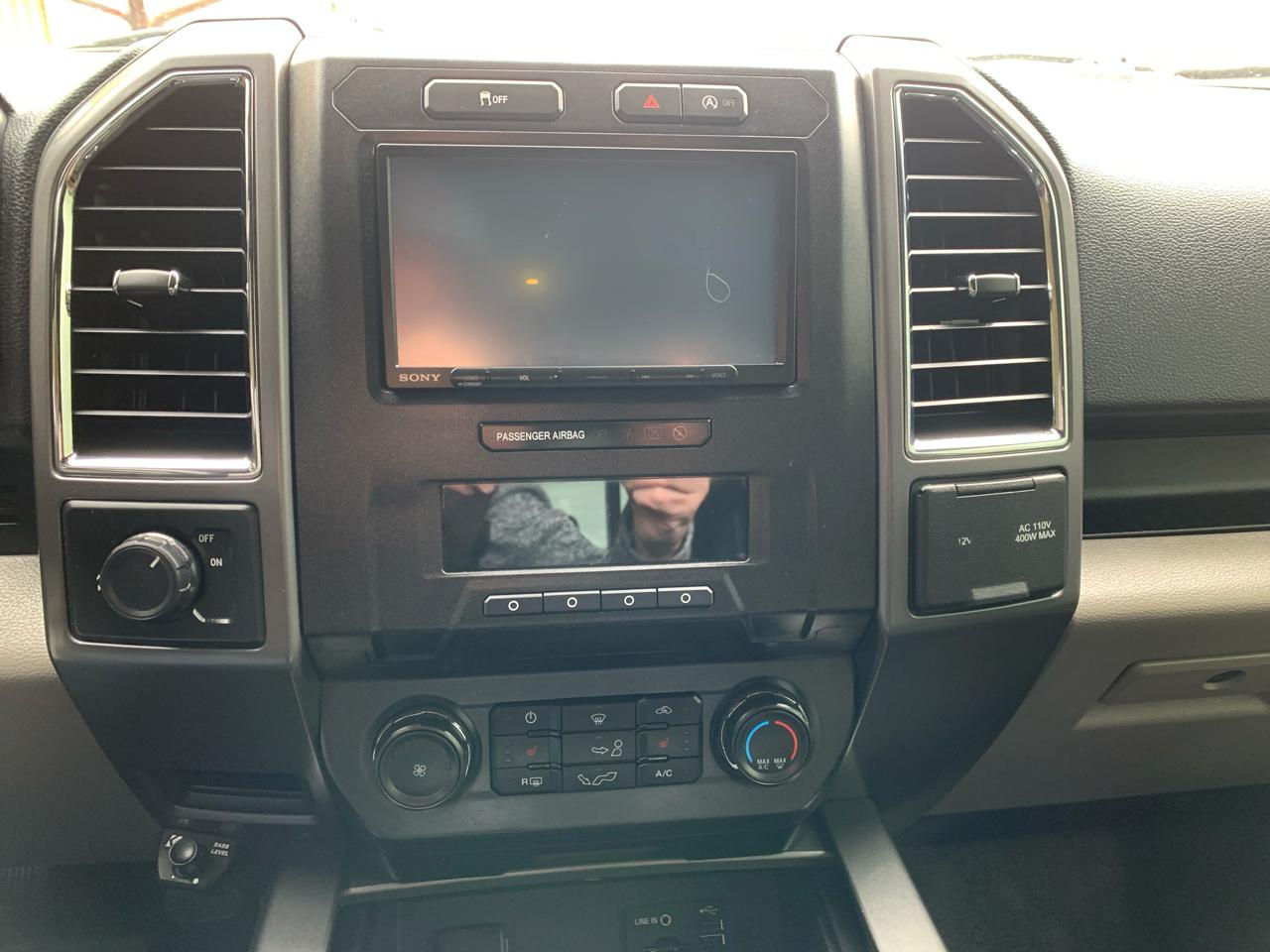 Ford F-150 2WD SuperCrew 139" XLT 2015