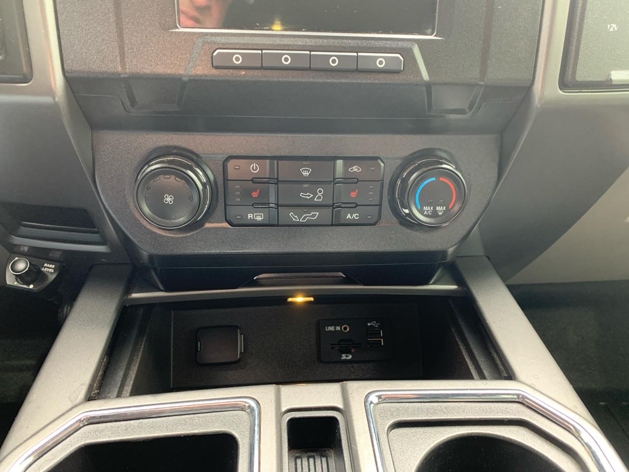 Ford F-150 2WD SuperCrew 139" XLT 2015