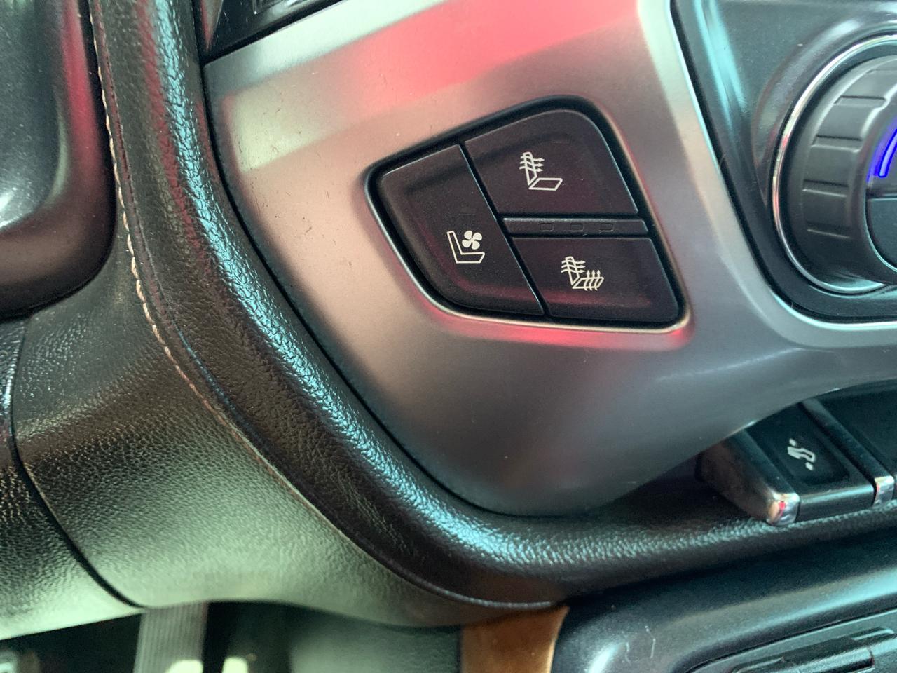 Chevrolet Silverado 3500HD 2WD Crew Cab 167.7" LTZ 2017