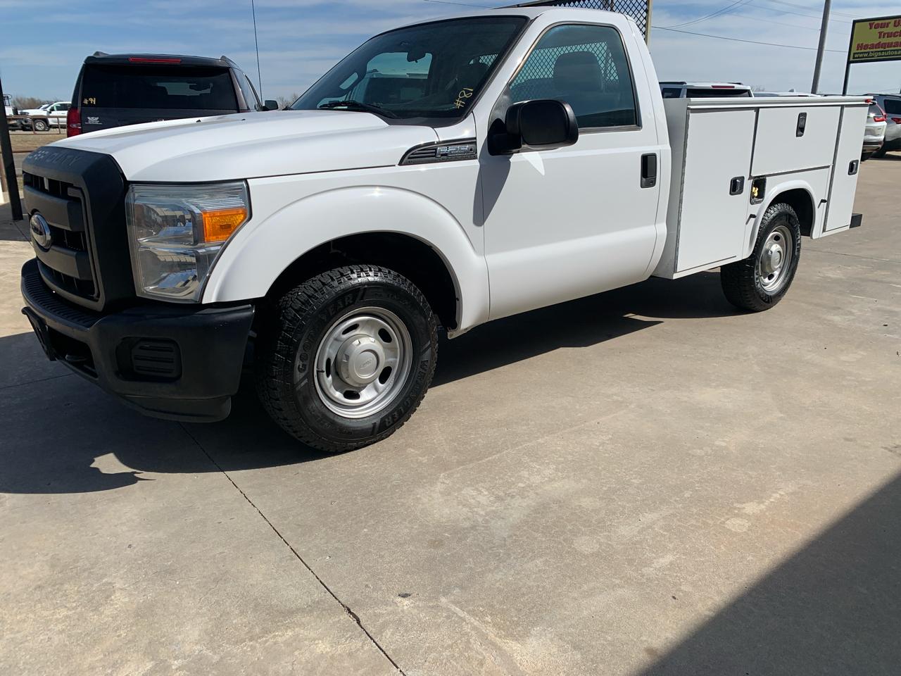 Ford Super Duty F-250 SRW 2WD Reg Cab 137" XLT 2015