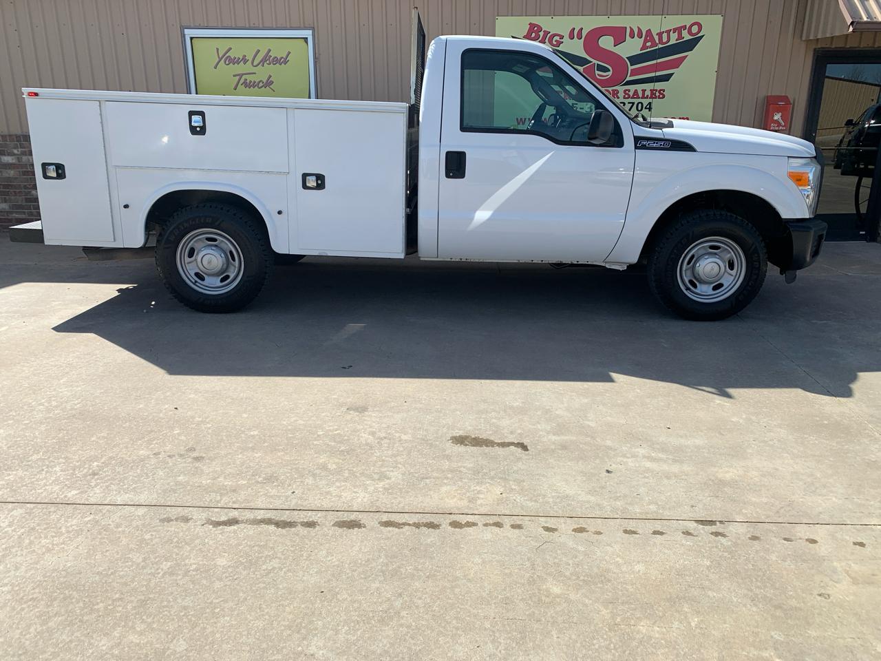 Ford Super Duty F-250 SRW 2WD Reg Cab 137" XLT 2015