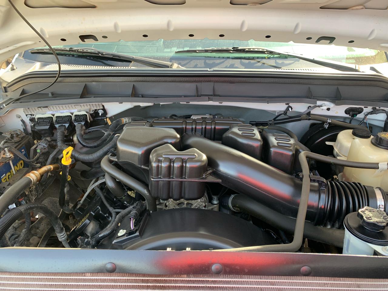 Ford Super Duty F-250 SRW 2WD Reg Cab 137" XLT 2015