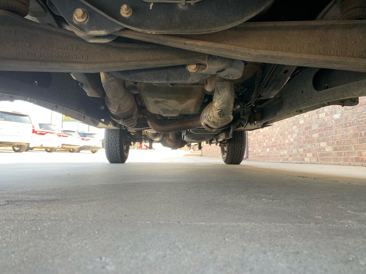 Ford Super Duty F-250 SRW 2WD Reg Cab 137" XLT 2015