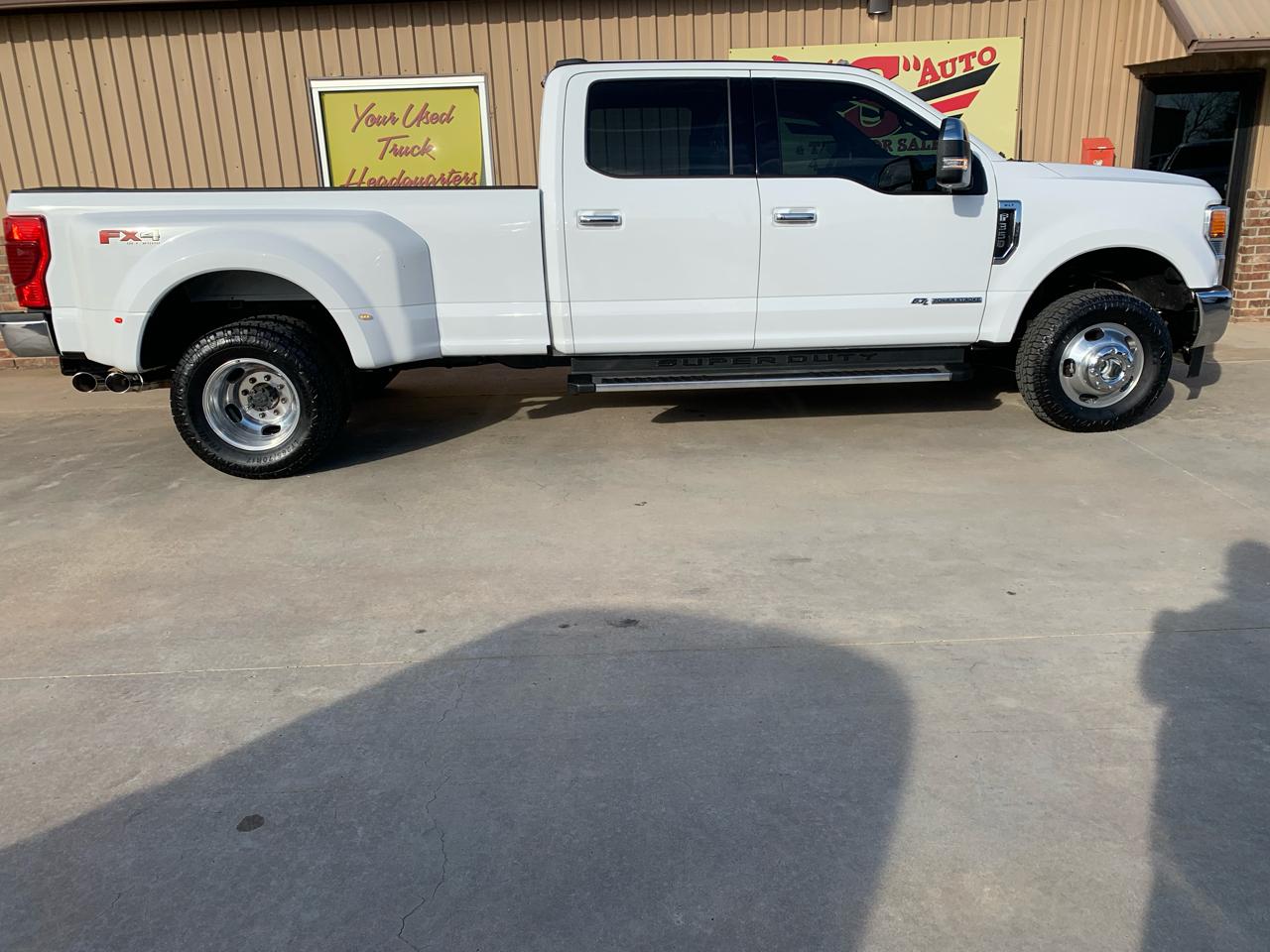 Ford Super Duty F-350 DRW XLT 4WD Crew Cab 8' Box 2022