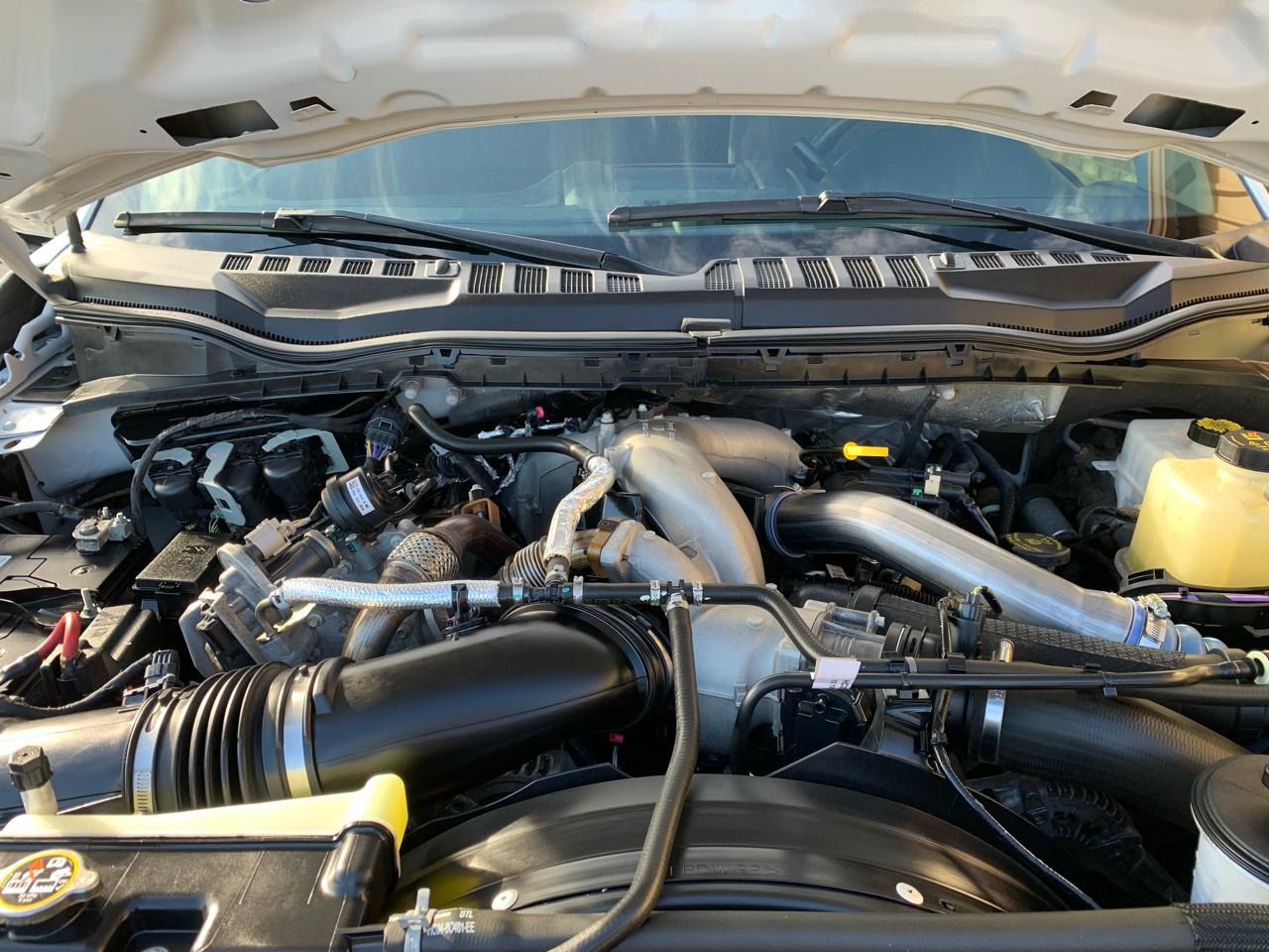 Ford Super Duty F-350 DRW XLT 4WD Crew Cab 8' Box 2022