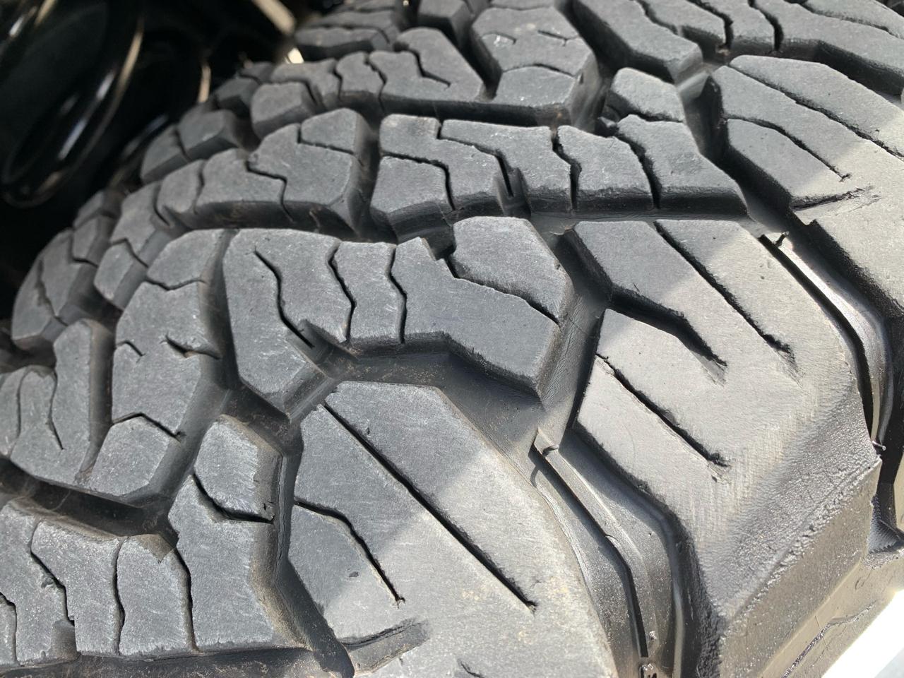 RAM 3500 Tradesman 4x4 Crew Cab 8' Box 2021