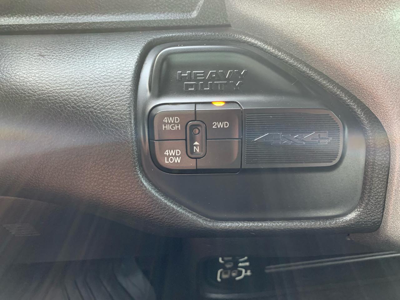 RAM 3500 Tradesman 4x4 Crew Cab 8' Box 2021