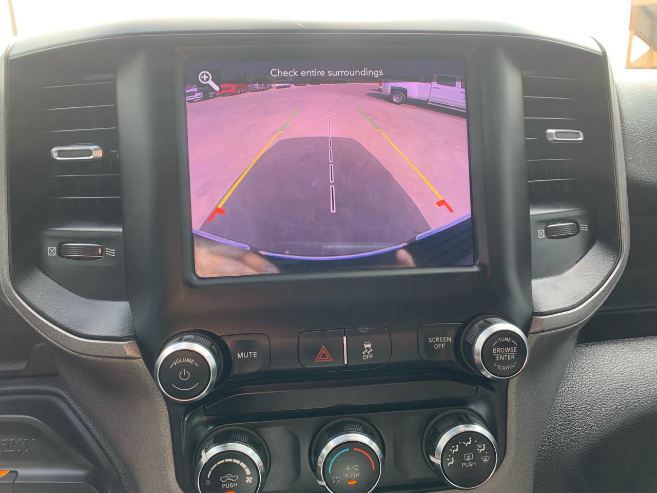 RAM 3500 Tradesman 4x4 Crew Cab 8' Box 2021