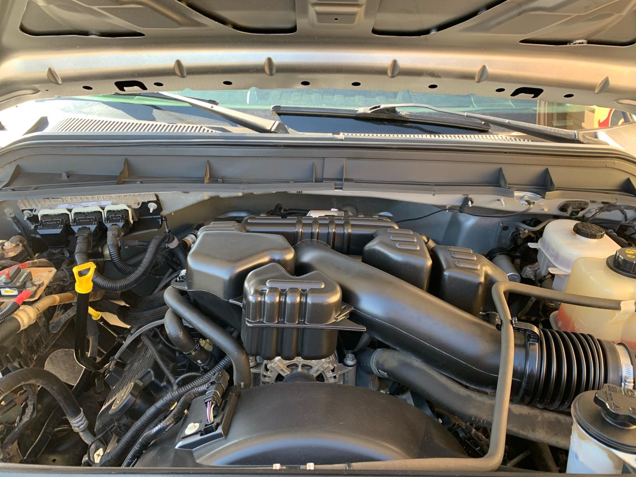 Ford Super Duty F-350 DRW 2WD Crew Cab 176" WB 60" CA XL 2015