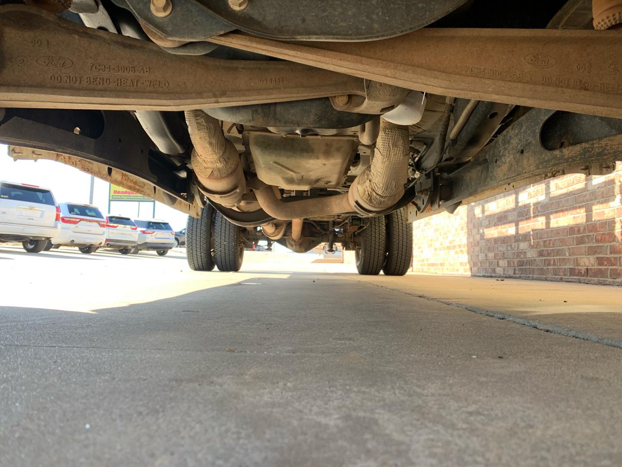 Ford Super Duty F-350 DRW 2WD Crew Cab 176" WB 60" CA XL 2015