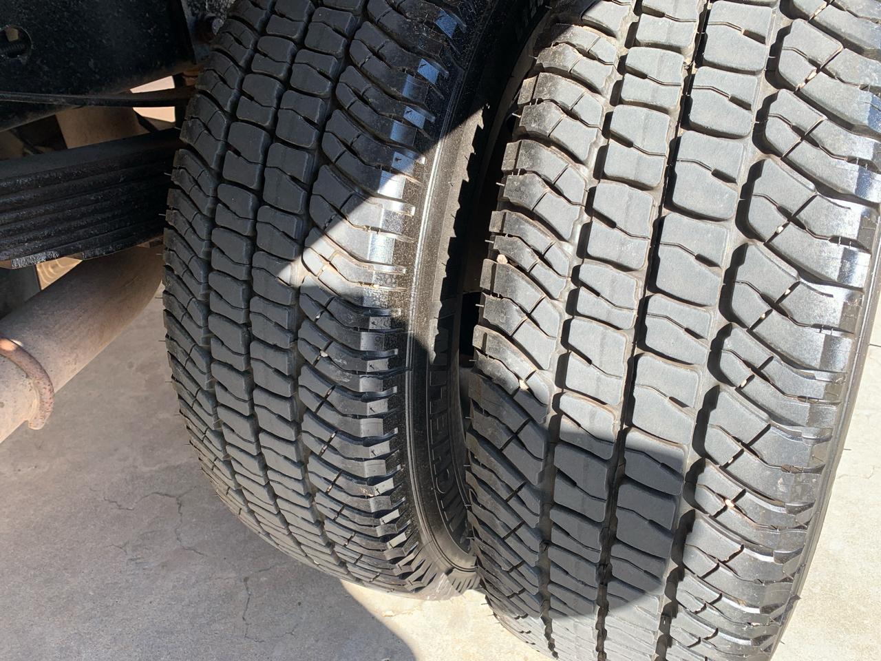 Ford Super Duty F-350 DRW 2WD Crew Cab 176" WB 60" CA XL 2015