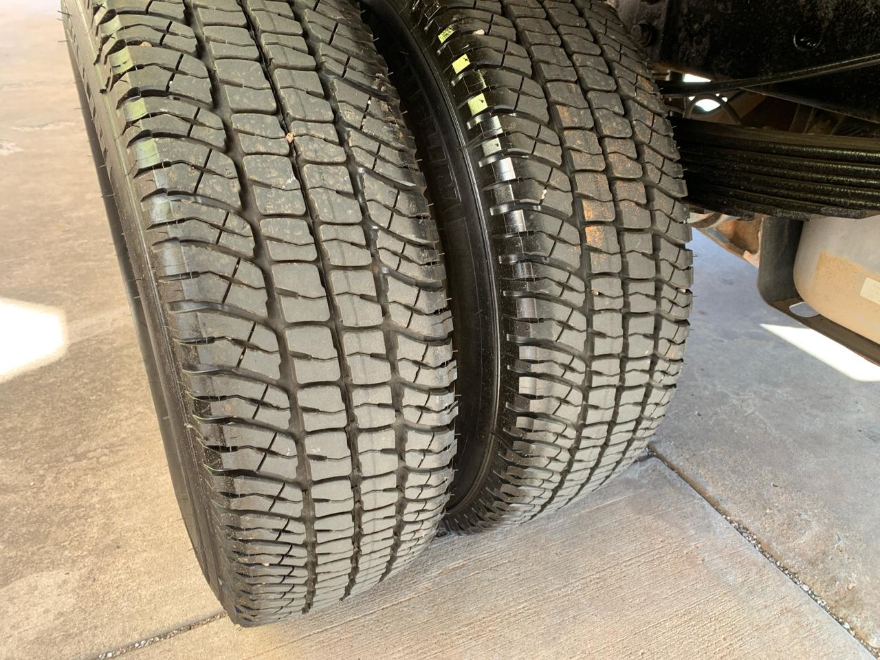 Ford Super Duty F-350 DRW 2WD Crew Cab 176" WB 60" CA XL 2015