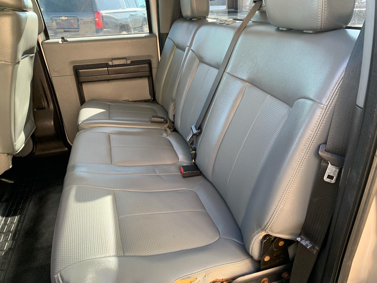 Ford Super Duty F-350 DRW 2WD Crew Cab 176" WB 60" CA XL 2015