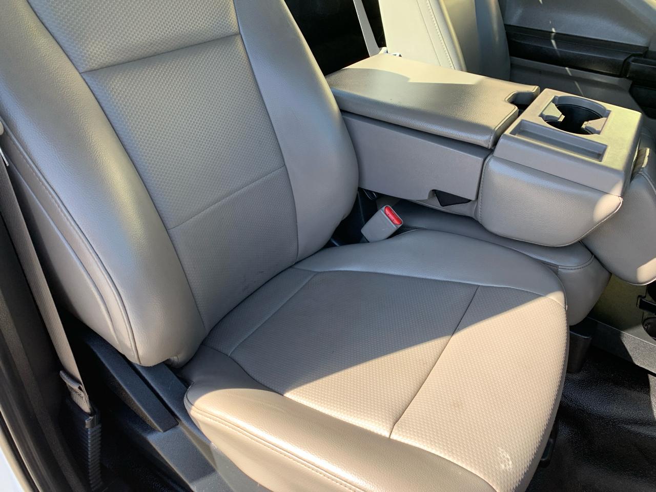 Ford Super Duty F-250 SRW XL 2WD Reg Cab 8' Box 2017