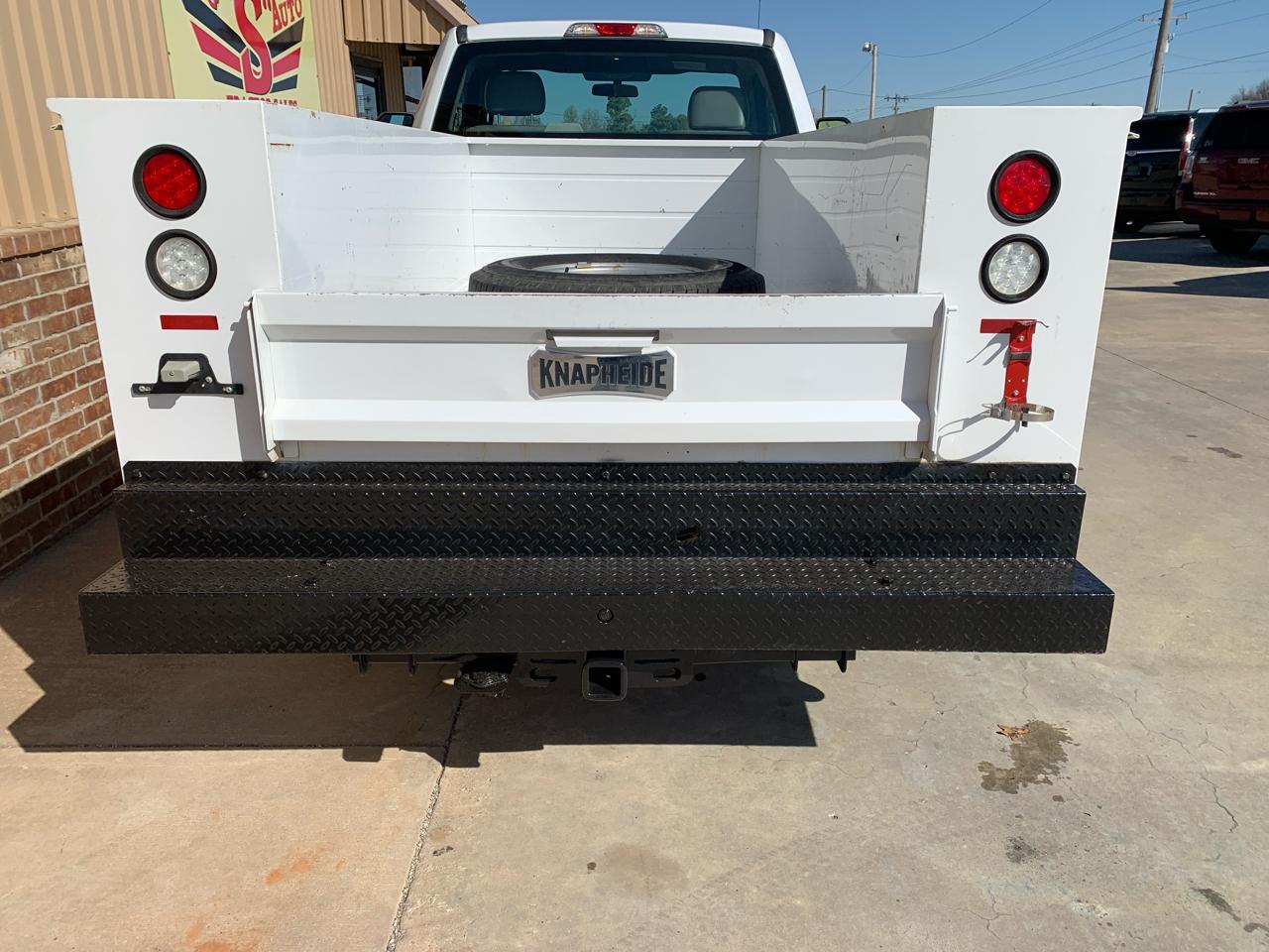 Ford Super Duty F-250 SRW XL 2WD Reg Cab 8' Box 2017