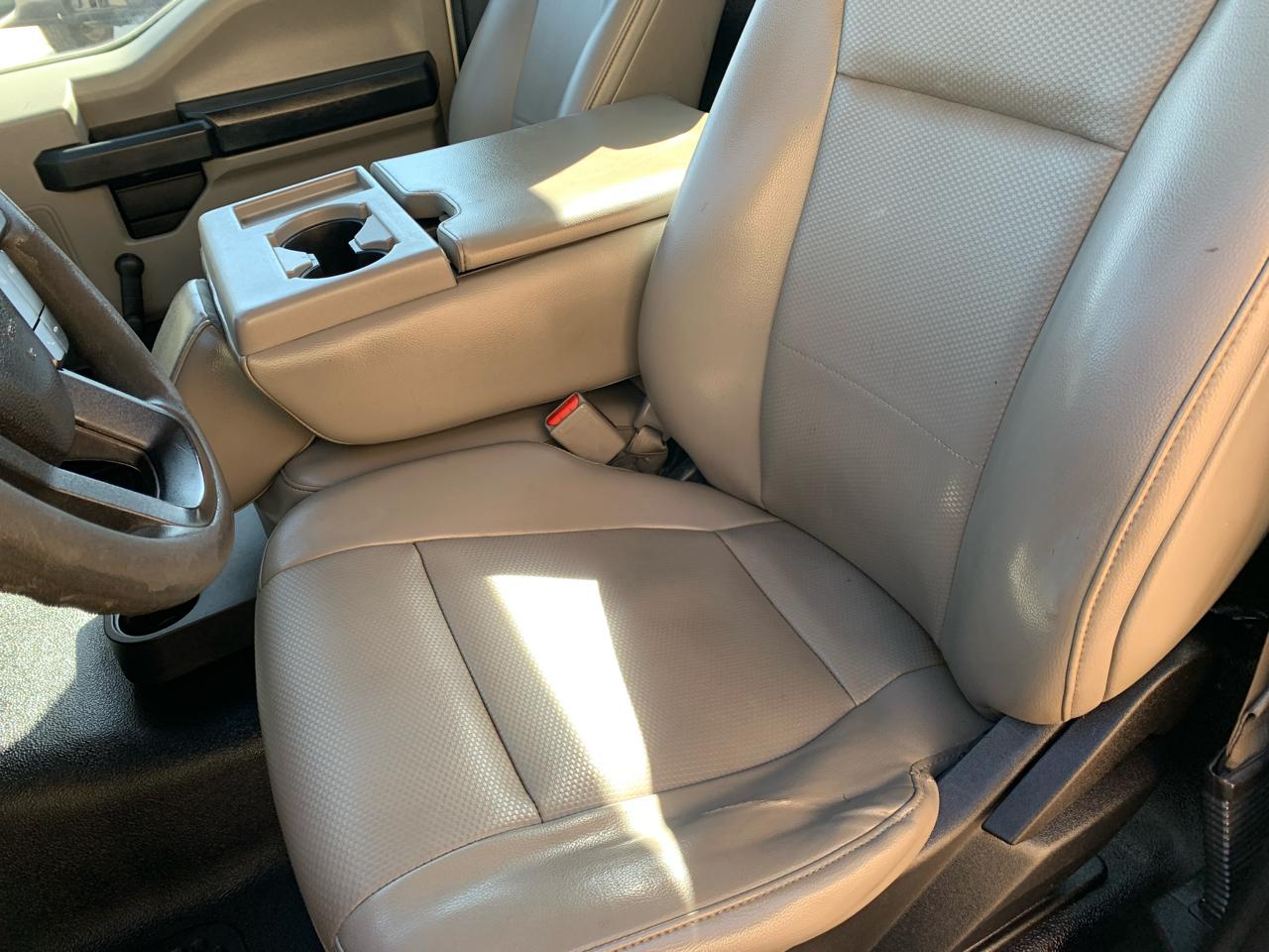 Ford Super Duty F-250 SRW XL 2WD Reg Cab 8' Box 2017