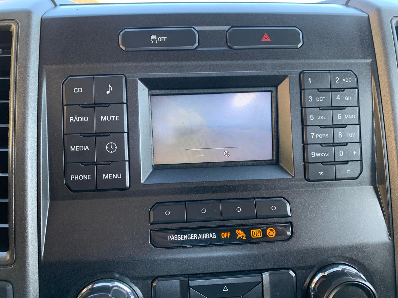 Ford Super Duty F-250 SRW XL 2WD Reg Cab 8' Box 2017