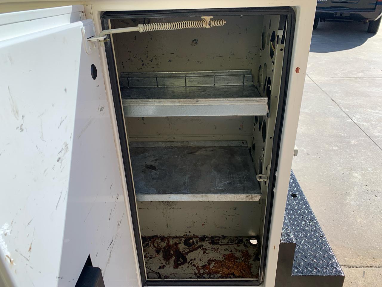 Ford Super Duty F-250 SRW XL 2WD Reg Cab 8' Box 2017