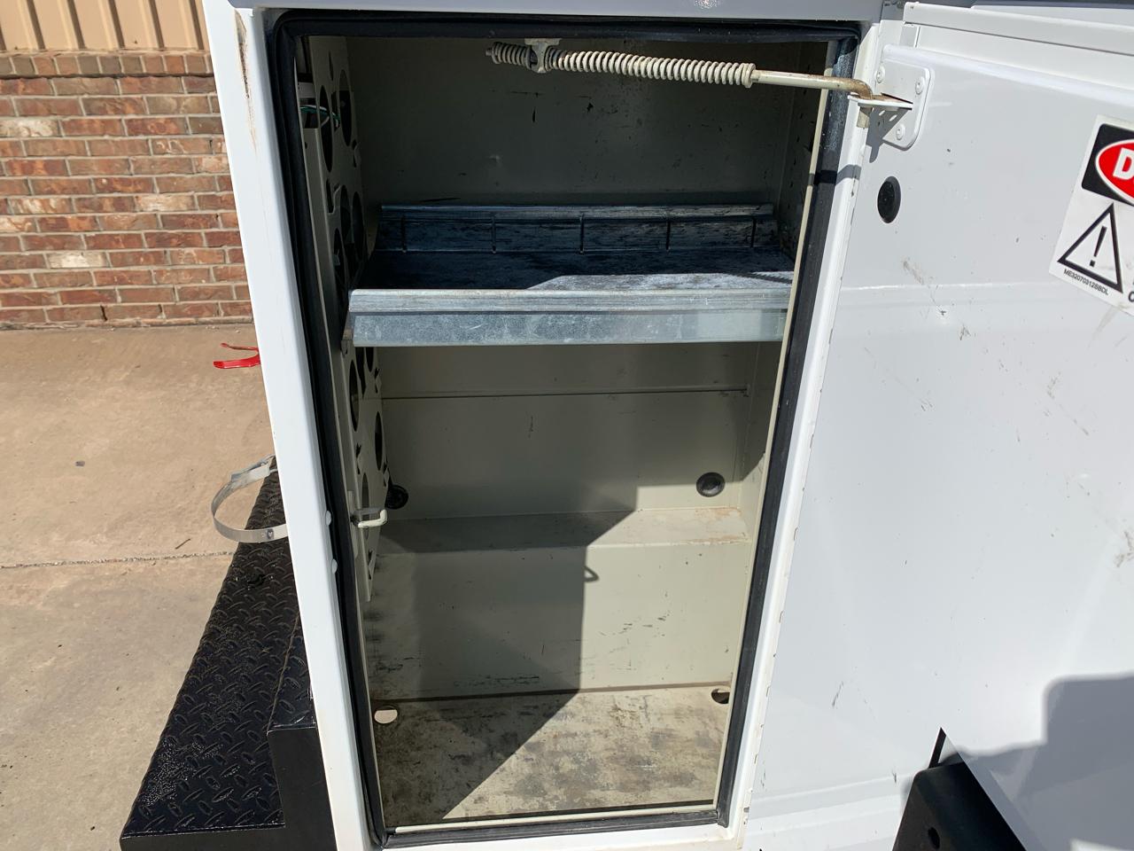 Ford Super Duty F-250 SRW XL 2WD Reg Cab 8' Box 2017