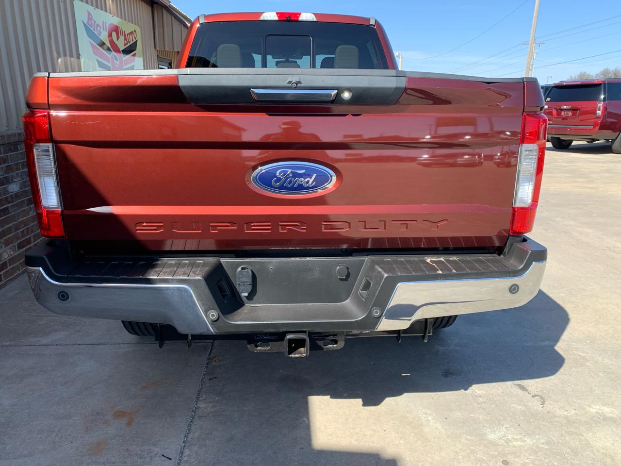 Ford Super Duty F-250 SRW Lariat 4WD Crew Cab 6.75' Box 2017