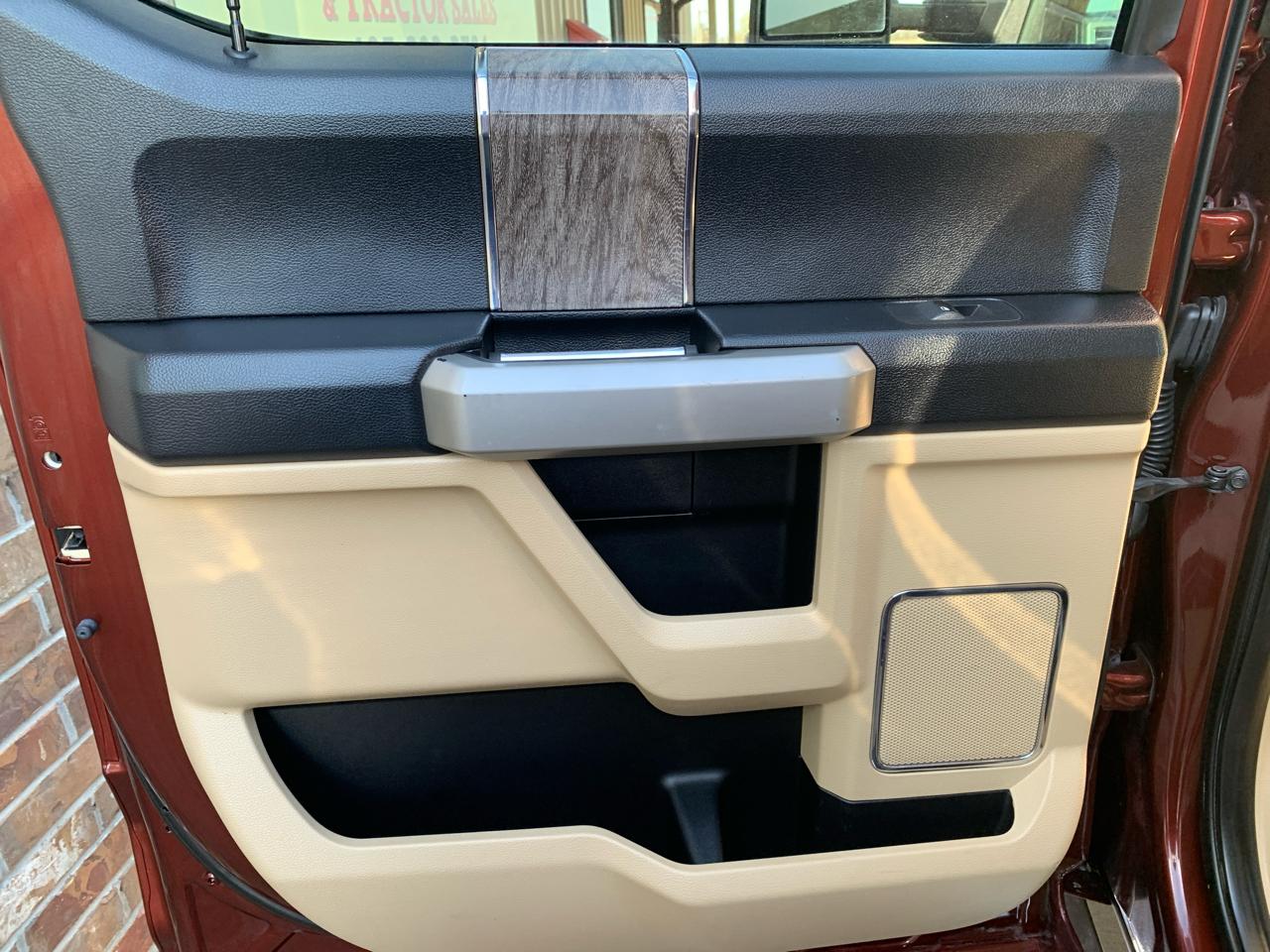 Ford Super Duty F-250 SRW Lariat 4WD Crew Cab 6.75' Box 2017