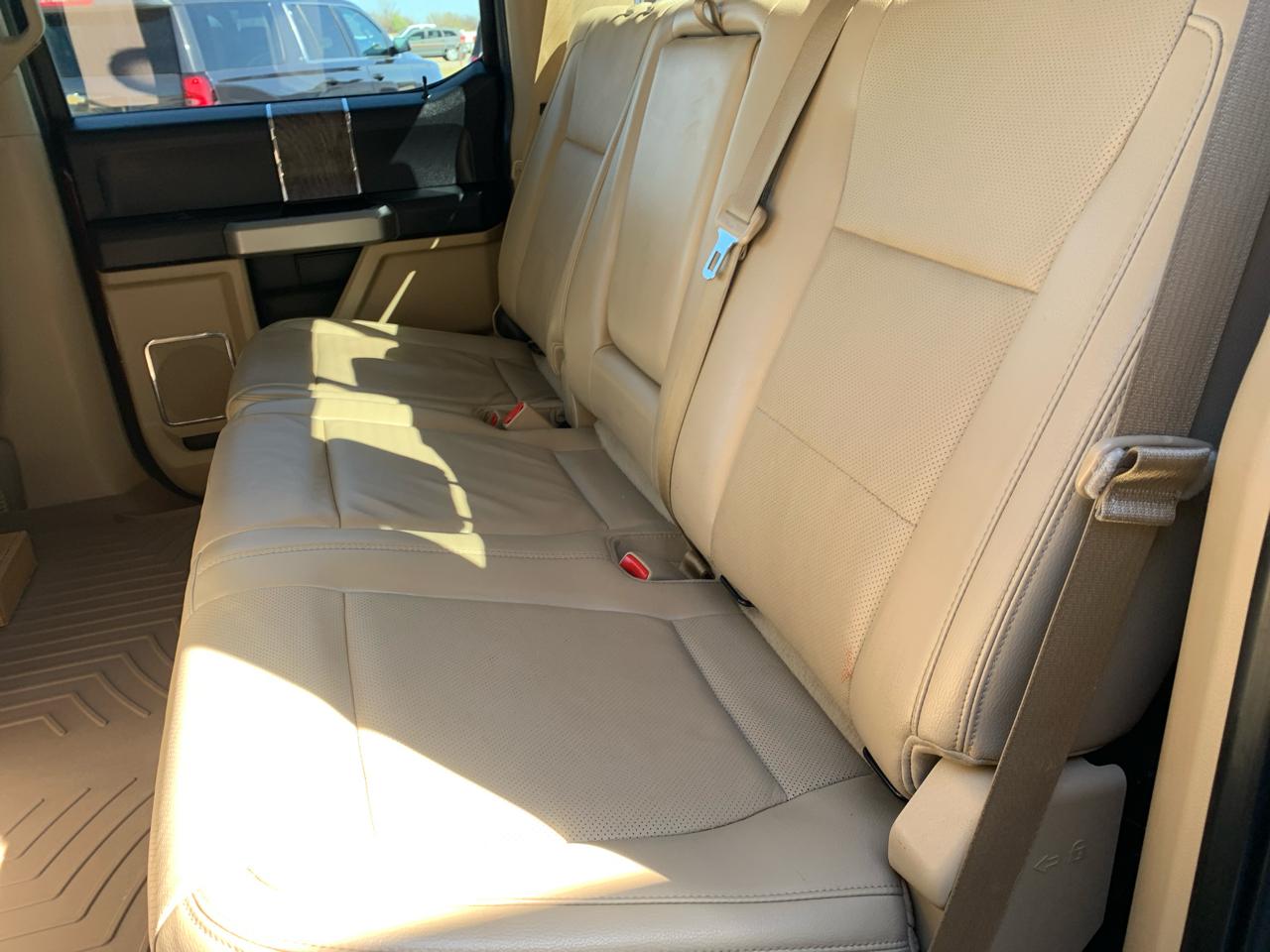 Ford Super Duty F-250 SRW Lariat 4WD Crew Cab 6.75' Box 2017