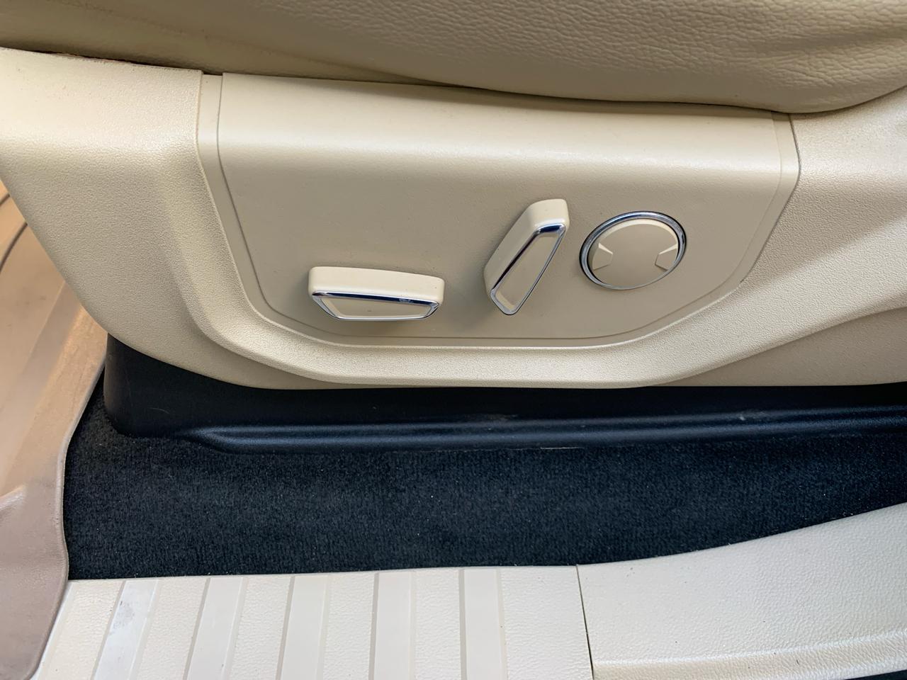 Ford Super Duty F-250 SRW Lariat 4WD Crew Cab 6.75' Box 2017