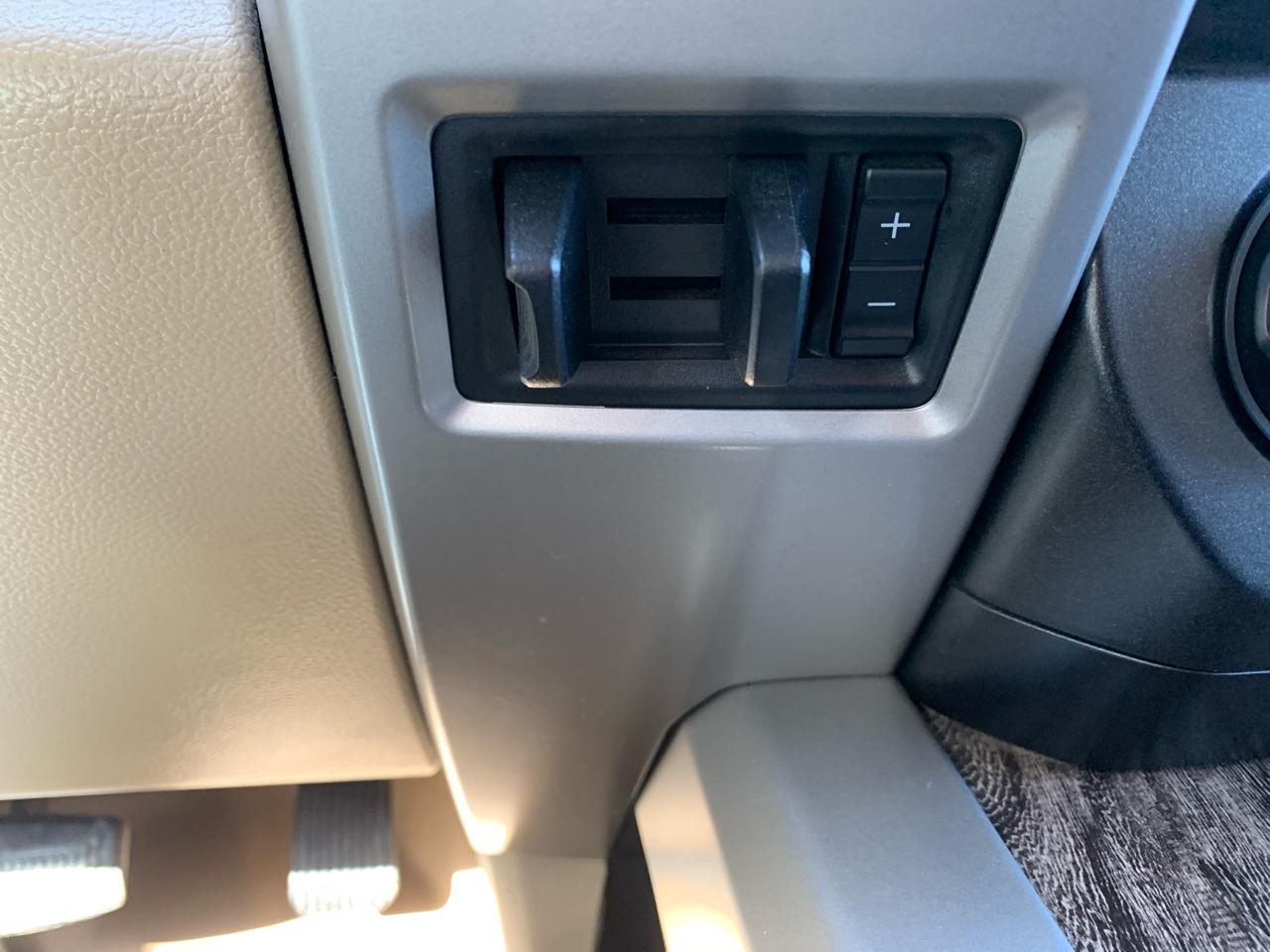 Ford Super Duty F-250 SRW Lariat 4WD Crew Cab 6.75' Box 2017