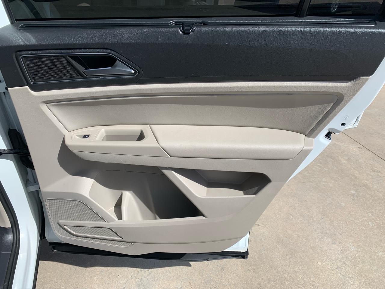 Volkswagen Atlas 3.6L V6 SE w/Technology 4MOTION 2019