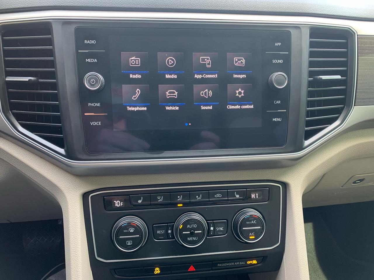 Volkswagen Atlas 3.6L V6 SE w/Technology 4MOTION 2019