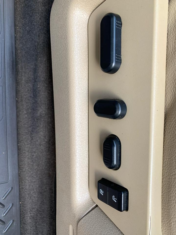 Ford F-150 4WD SuperCrew 139" Lariat 2010