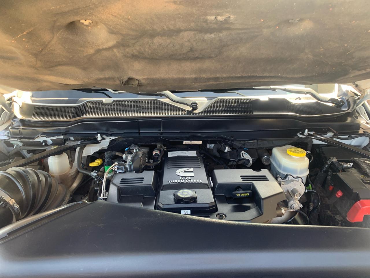 RAM 3500 Lone Star 4x4 Crew Cab 8' Box 2019