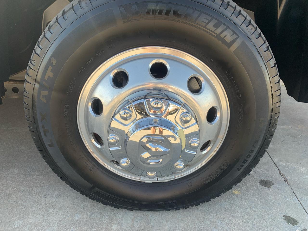 RAM 3500 Lone Star 4x4 Crew Cab 8' Box 2019