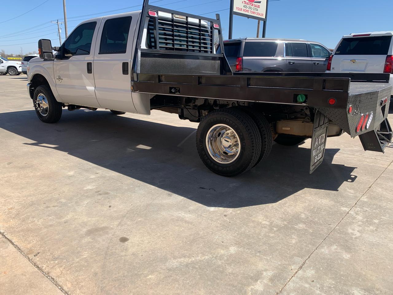 Ford Super Duty F-350 DRW 4WD Crew Cab 176" WB 60" CA XL 2013