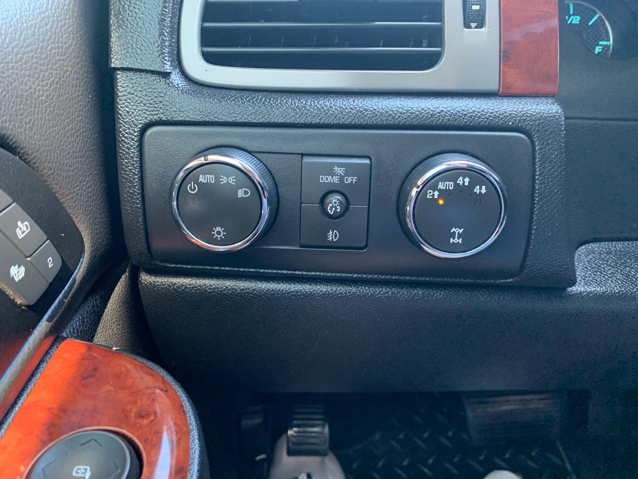 Chevrolet Silverado 1500 4WD Crew Cab 143.5" LTZ 2011