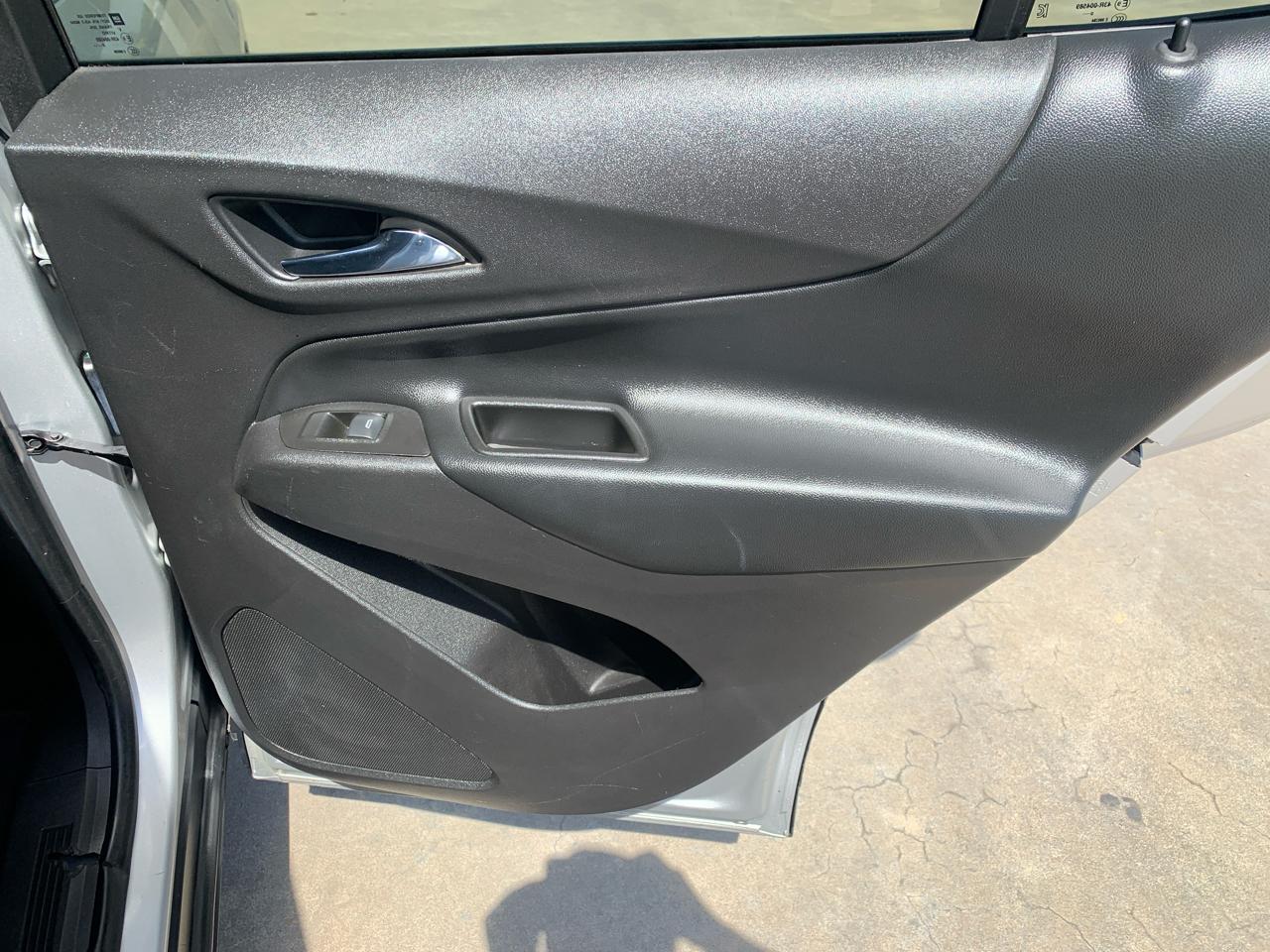 Chevrolet Equinox FWD 4dr LT w/2LT 2020