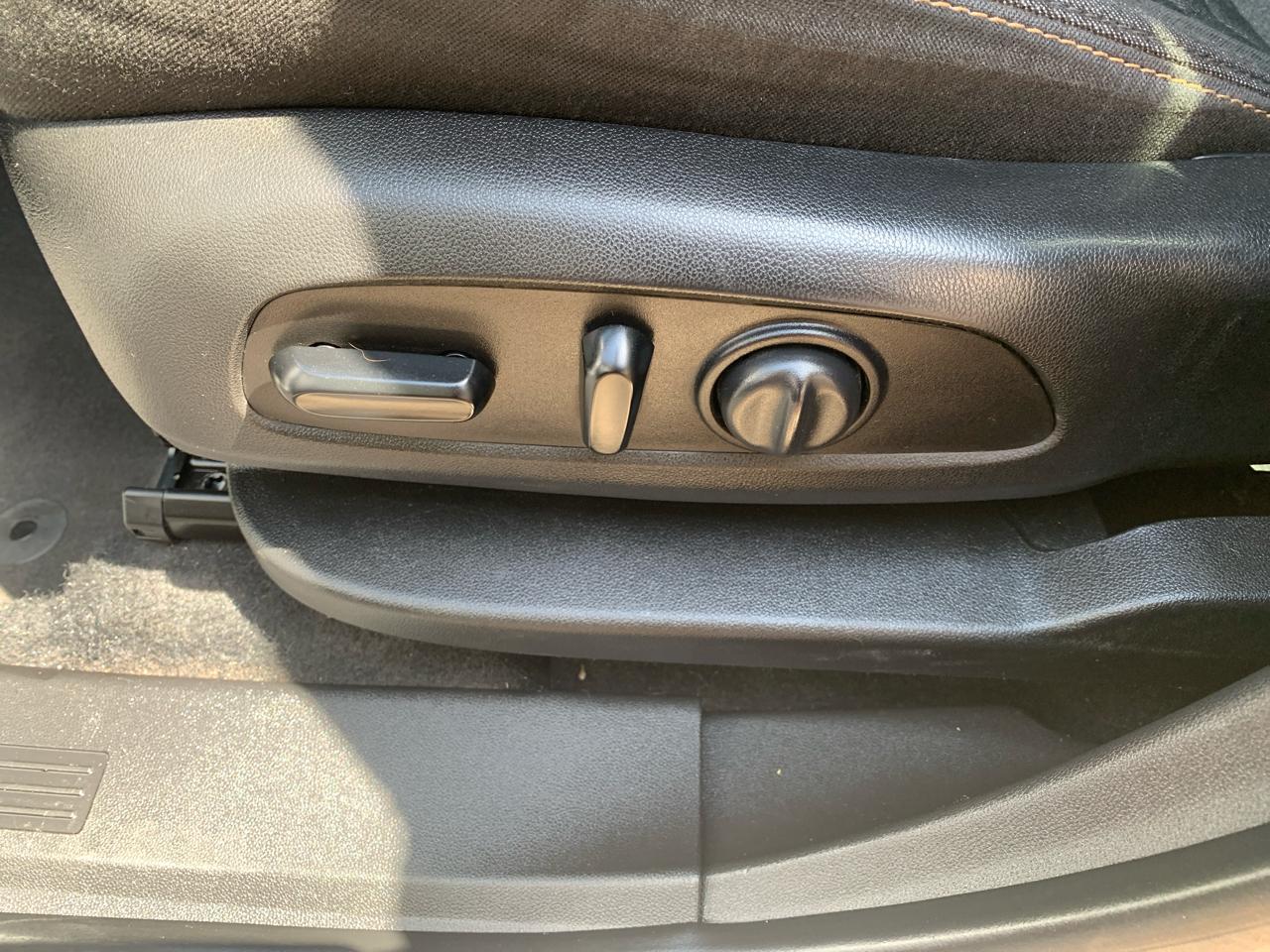 Chevrolet Equinox FWD 4dr LT w/2LT 2020