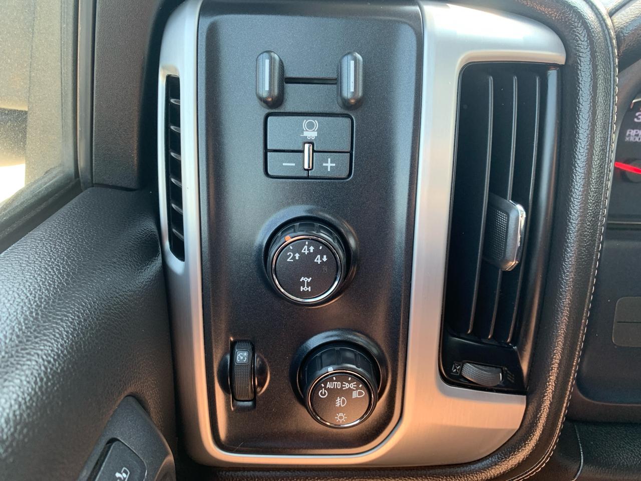 GMC Sierra 2500HD 4WD Crew Cab 153.7" SLT 2015