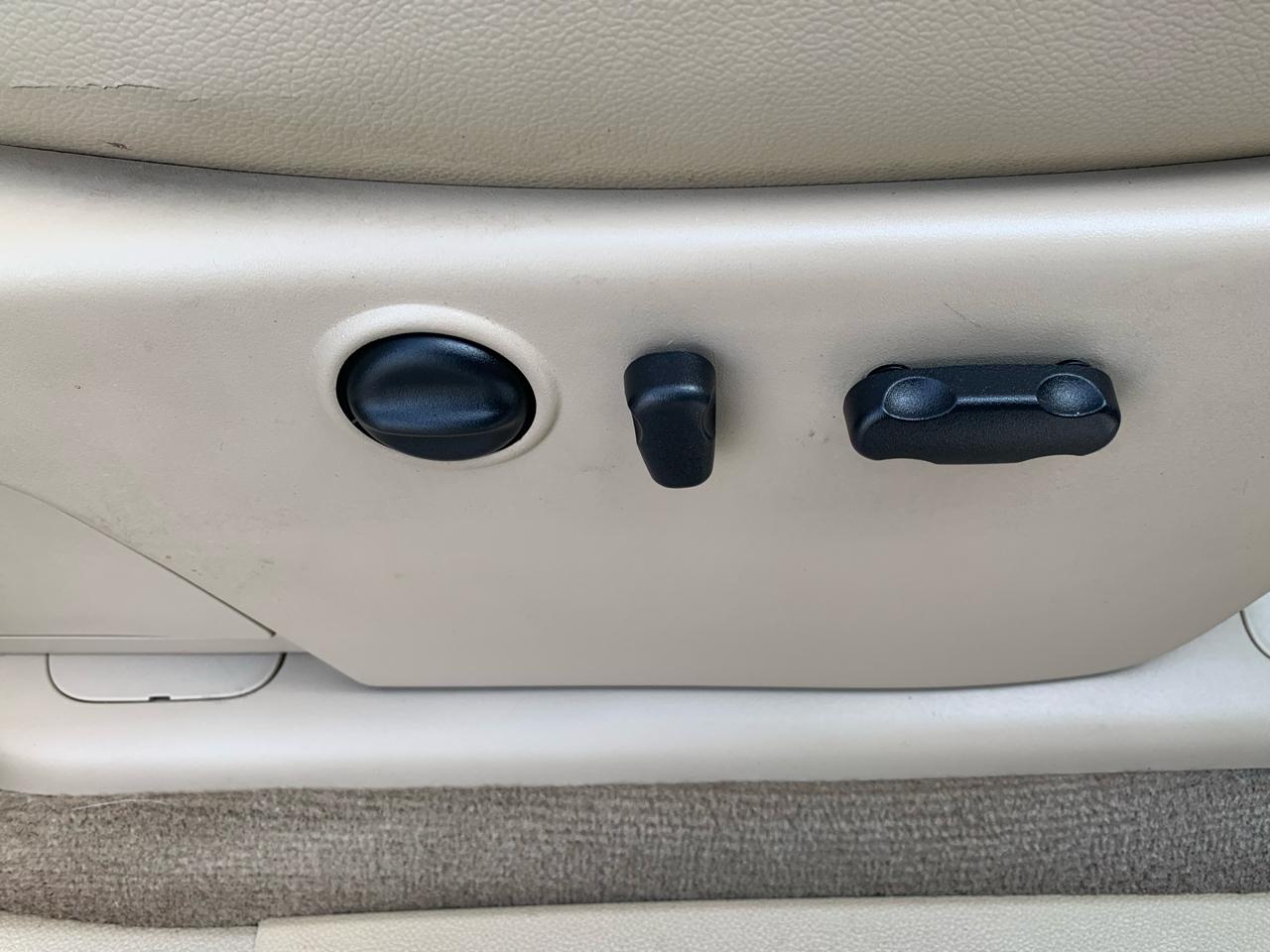 Chevrolet Silverado 3500HD 2WD Crew Cab 167.7" LTZ 2013