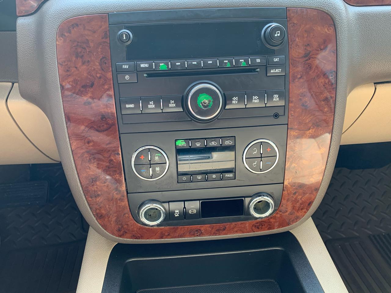 Chevrolet Silverado 3500HD 2WD Crew Cab 167.7" LTZ 2013