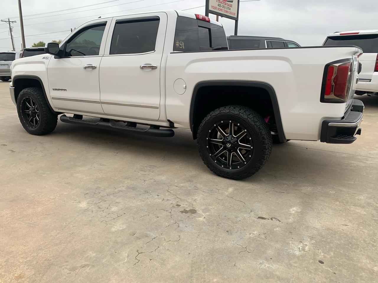 GMC Sierra 1500 4WD Crew Cab 143.5" SLT 2017